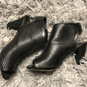 Peep Toe Heel (size 7.0) 👀